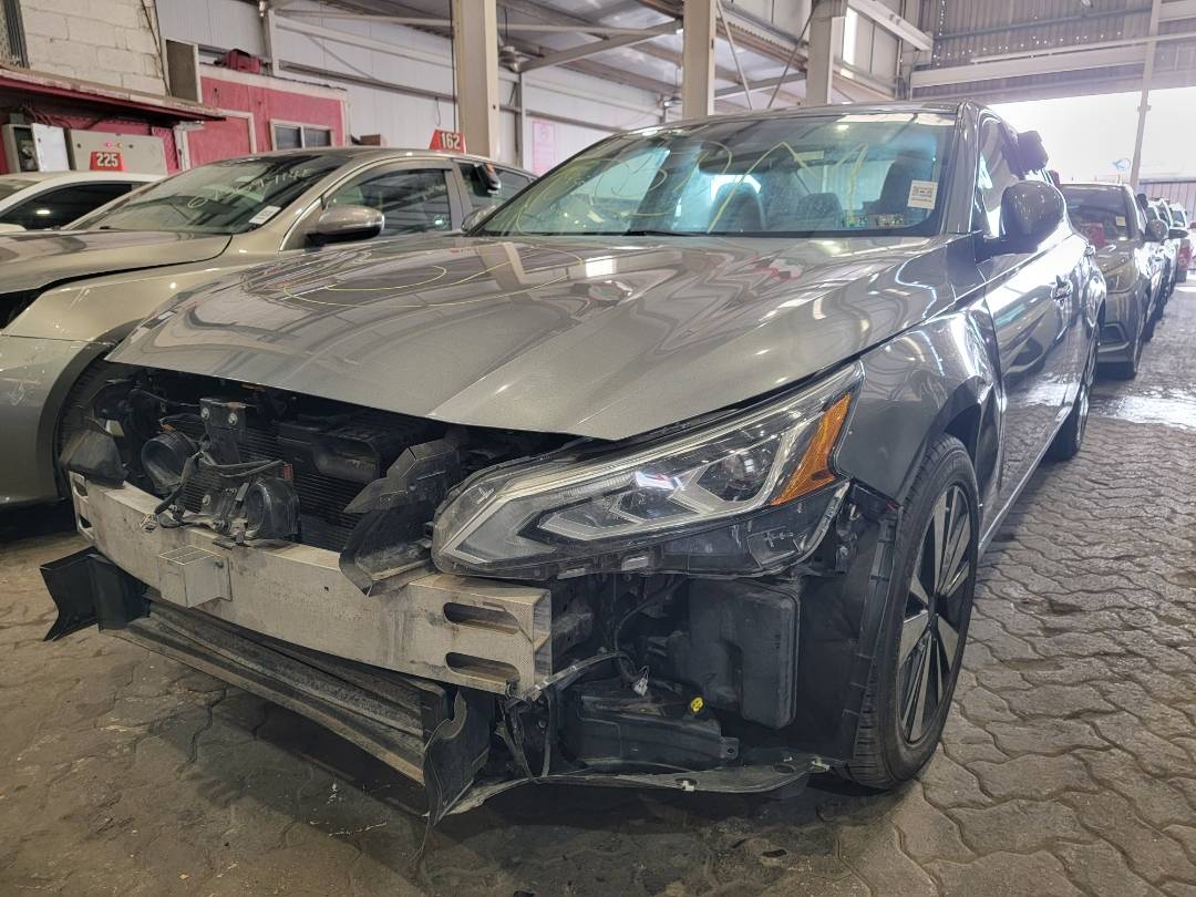 2019 NISSAN ALTIMA — 168775 Miles — Lot C136763 — Main - Marhaba Auctions Used Cars - Image 5