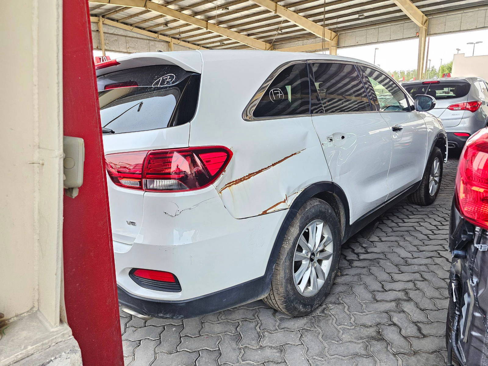 2019 KIA SORENTO — 119302 Miles — Lot 58KG493709 — Souq - Marhaba Auctions Used Cars - Image 3