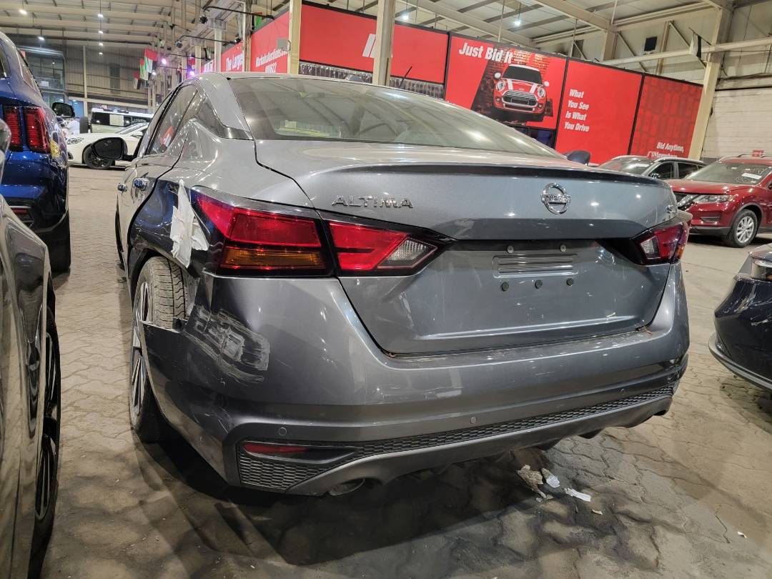 2019 NISSAN ALTIMA — 104888 Miles — Lot 56015 — Main - Marhaba Auctions Used Cars - Image 5
