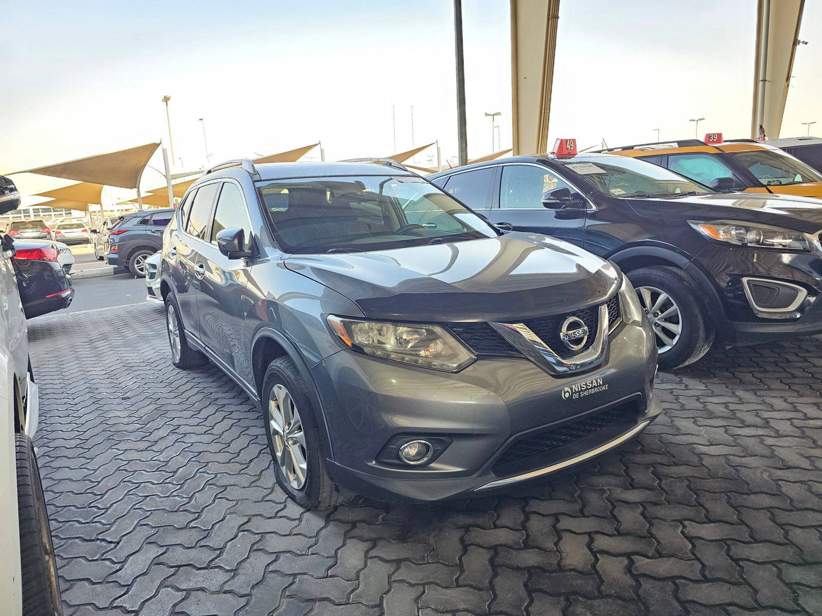 2015 NISSAN ROGUE — 240335 KM — Lot 81801314 — Souq - Marhaba Auctions Used Cars - Image 4