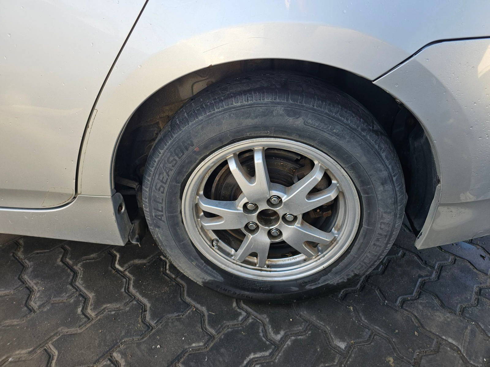 TOYOTA PRIUS 2011 - Marhaba Auction Used Cars - Image 9