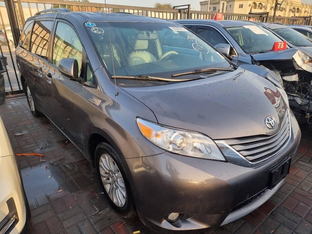2011 TOYOTA SIENNA — 145859 Miles — Lot S092065 — Ind. 12 - Marhaba Auctions Used Cars - Image 3