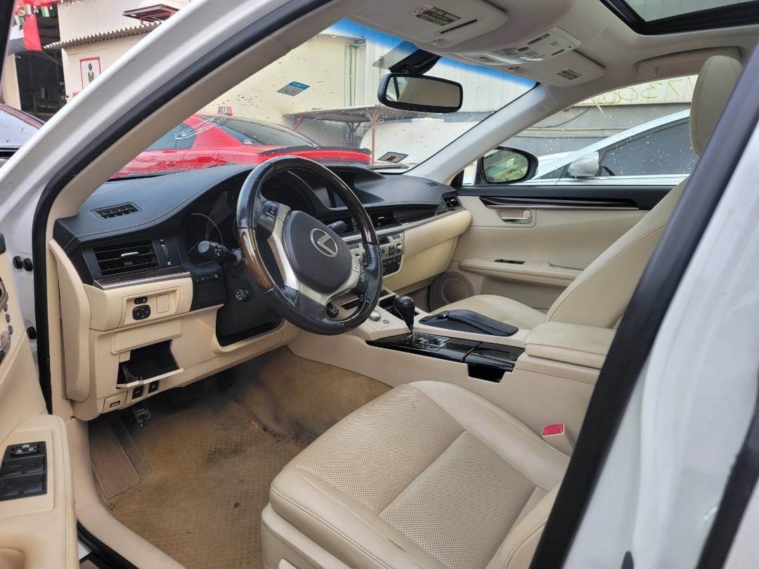 2015 LEXUS ES 350 — 93352 Miles — Lot 69473004 — Main - Marhaba Auctions Used Cars - Image 6