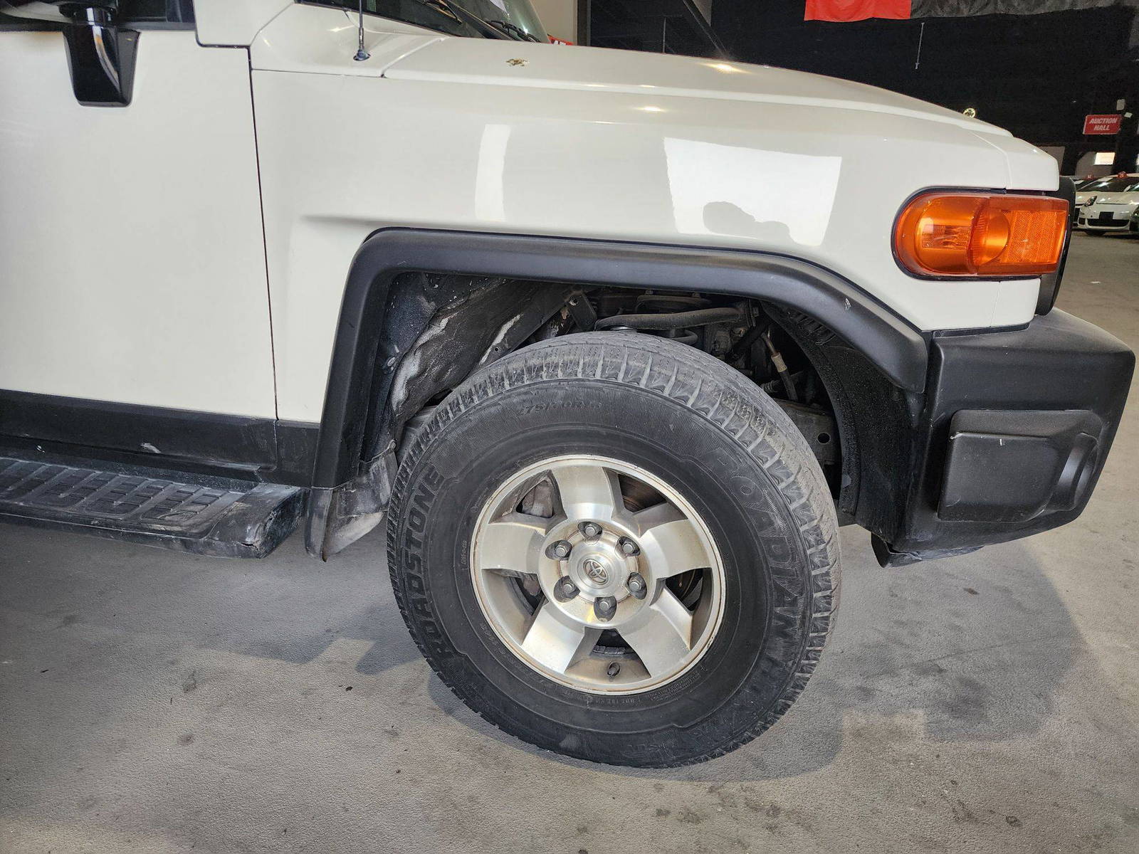2009 TOYOTA FJ CRUISER — 517389 KM — Lot 39K063077 — Main - Marhaba Auctions Used Cars - Image 13