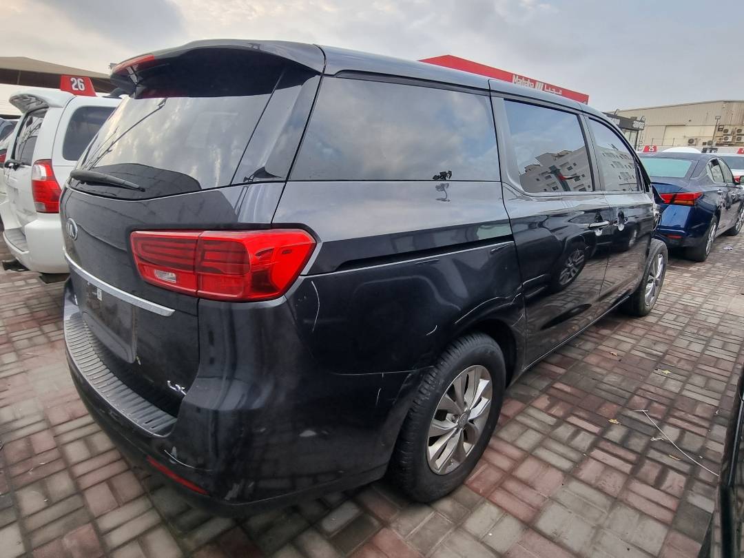 2019 KIA SEDONA — 89059 Miles — Lot 215487 — Souq - Marhaba Auctions Used Cars - Image 3
