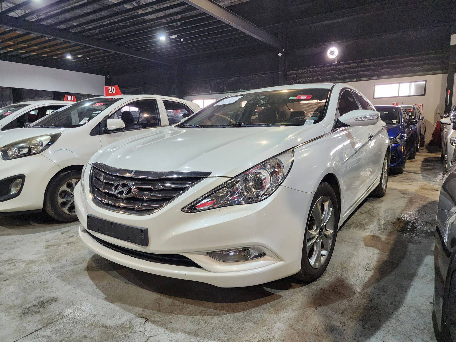 2011 HYUNDAI SONATA — 162552 KM — Lot 233514 — Main - Marhaba Auctions Used Cars - Image 4