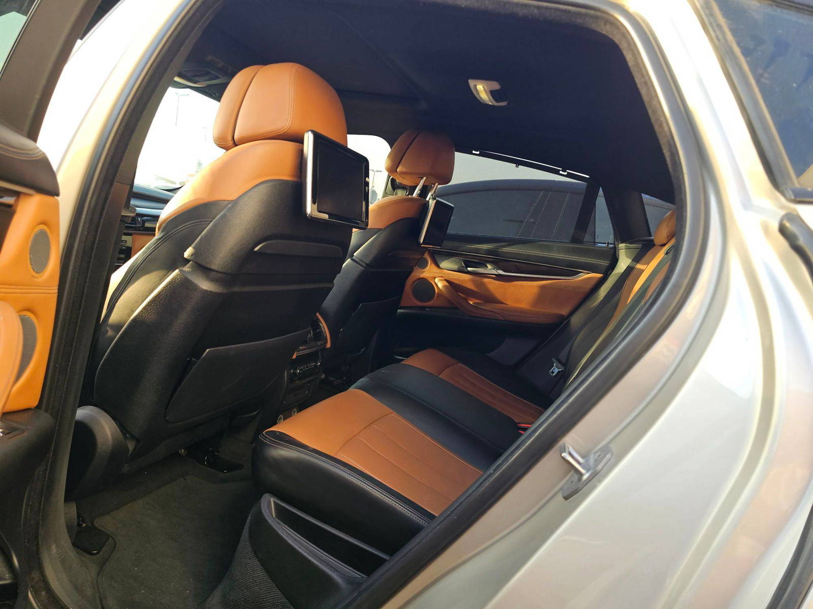 2016 BMW X6 — 165242 KM — Lot 01G0N49728 — Souq - Marhaba Auctions Used Cars - Image 8