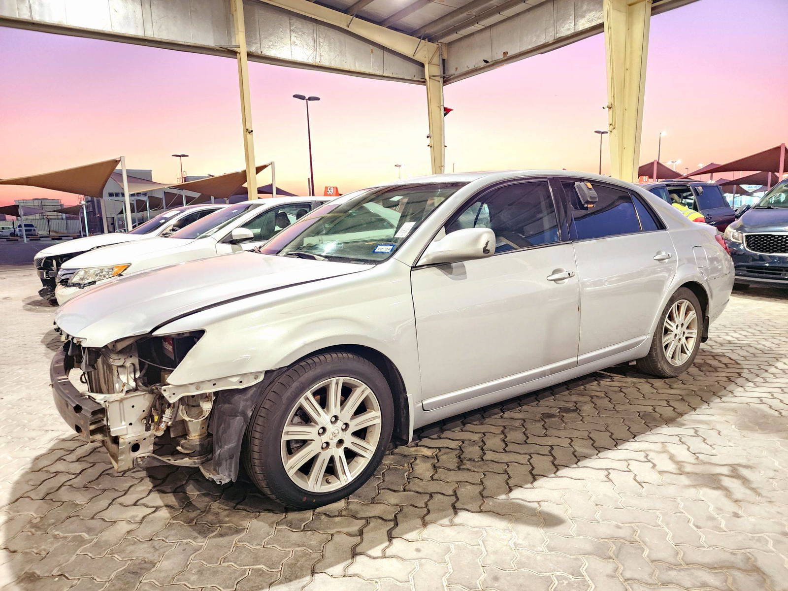 2007 TOYOTA AVALON — 224681 Miles — Lot 124587 — Souq - Marhaba Auctions Used Cars - Image 4