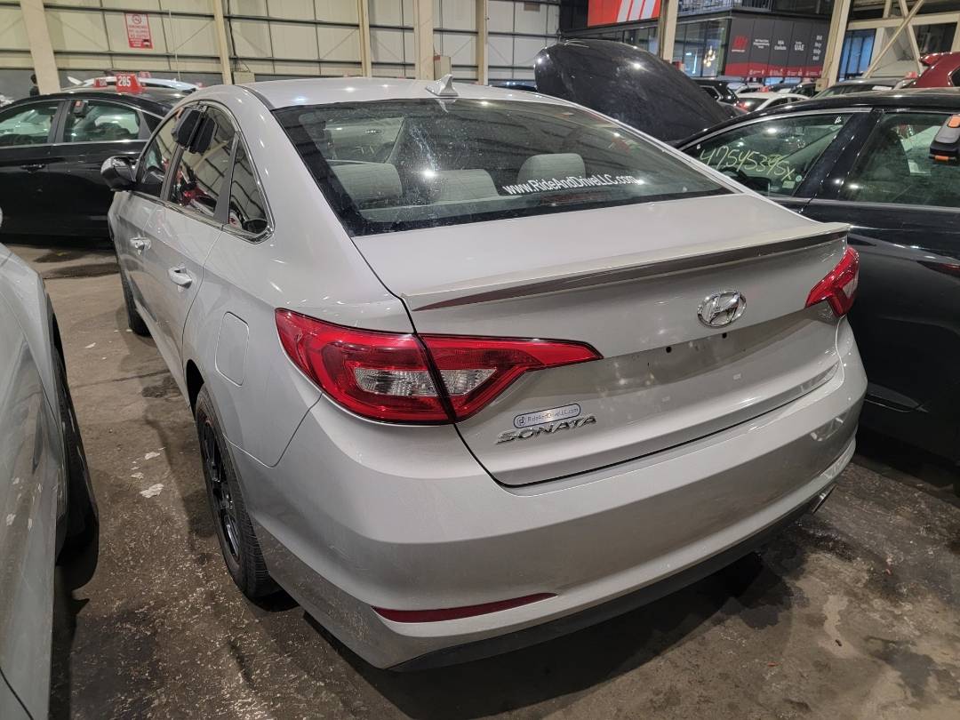 2015 HYUNDAI SONATA — 221715 Miles — Lot 82278154 — Main - Marhaba Auctions Used Cars - Image 3