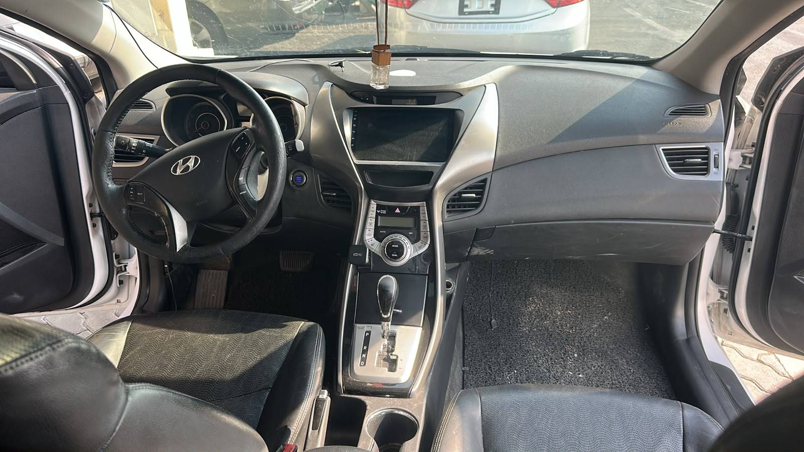 2012 HYUNDAI AVANTE — 69911 KM — Lot CU449478 — Souq - Marhaba Auctions Used Cars - Image 8