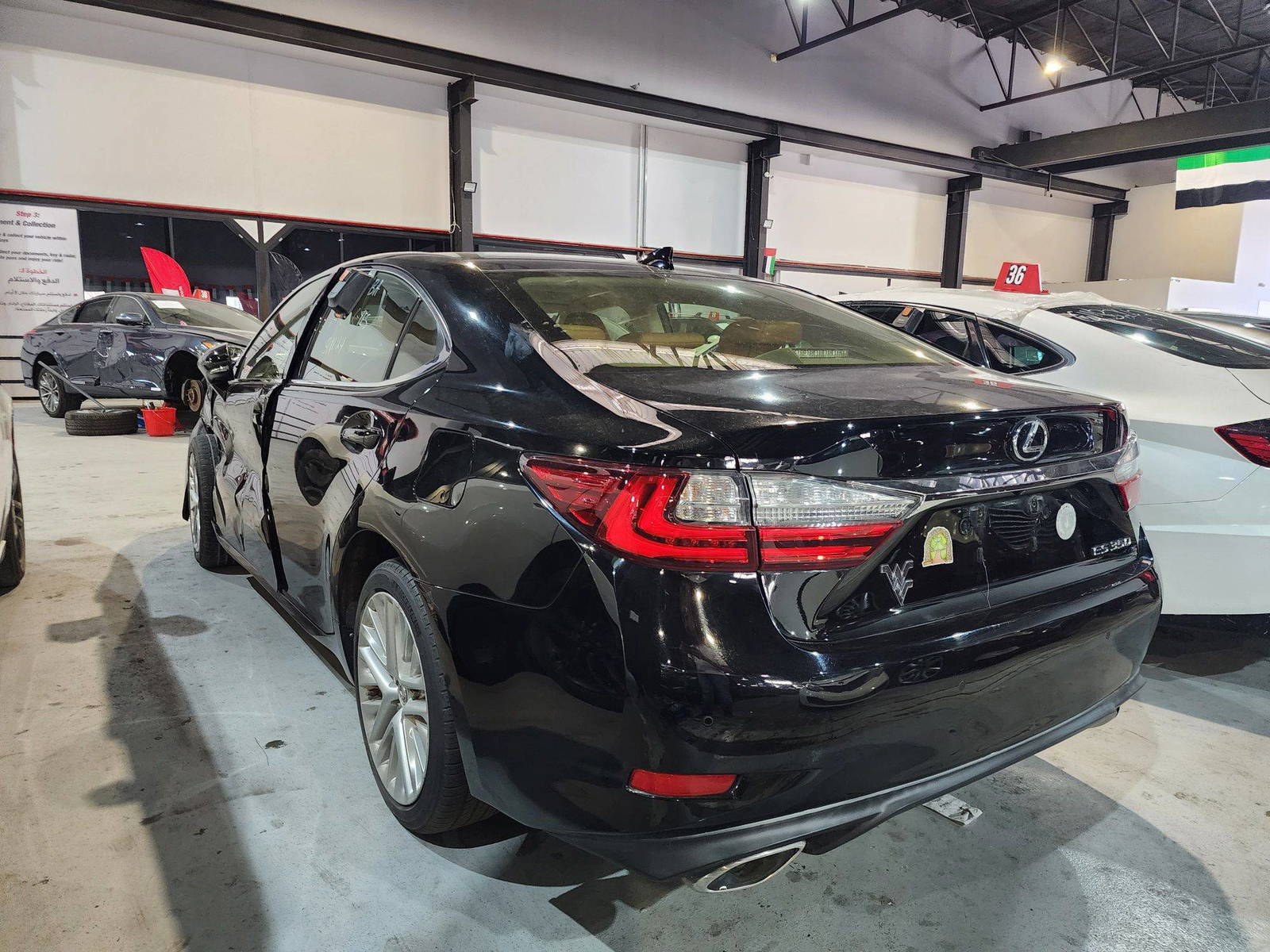 2016 LEXUS ES 350 — 161648 Miles — Lot 34117 — Al Quoz - Marhaba Auctions Used Cars - Image 4