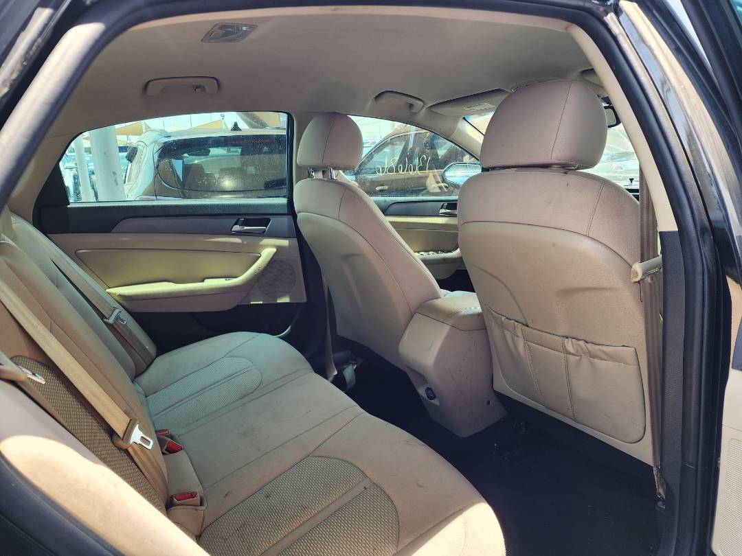 2018 HYUNDAI SONATA — 136686 Miles — Lot 39727044 — Souq - Marhaba Auctions Used Cars - Image 5