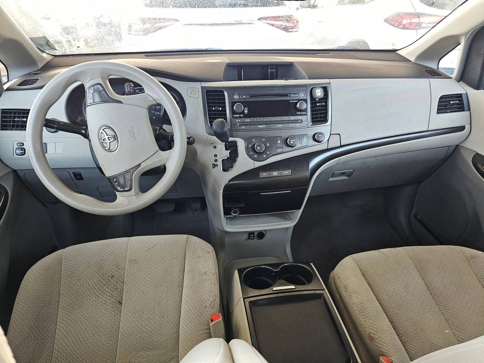 2011 TOYOTA SIENNA — 219439 Miles — Lot BS080493 — Souq - Marhaba Auctions Used Cars - Image 8