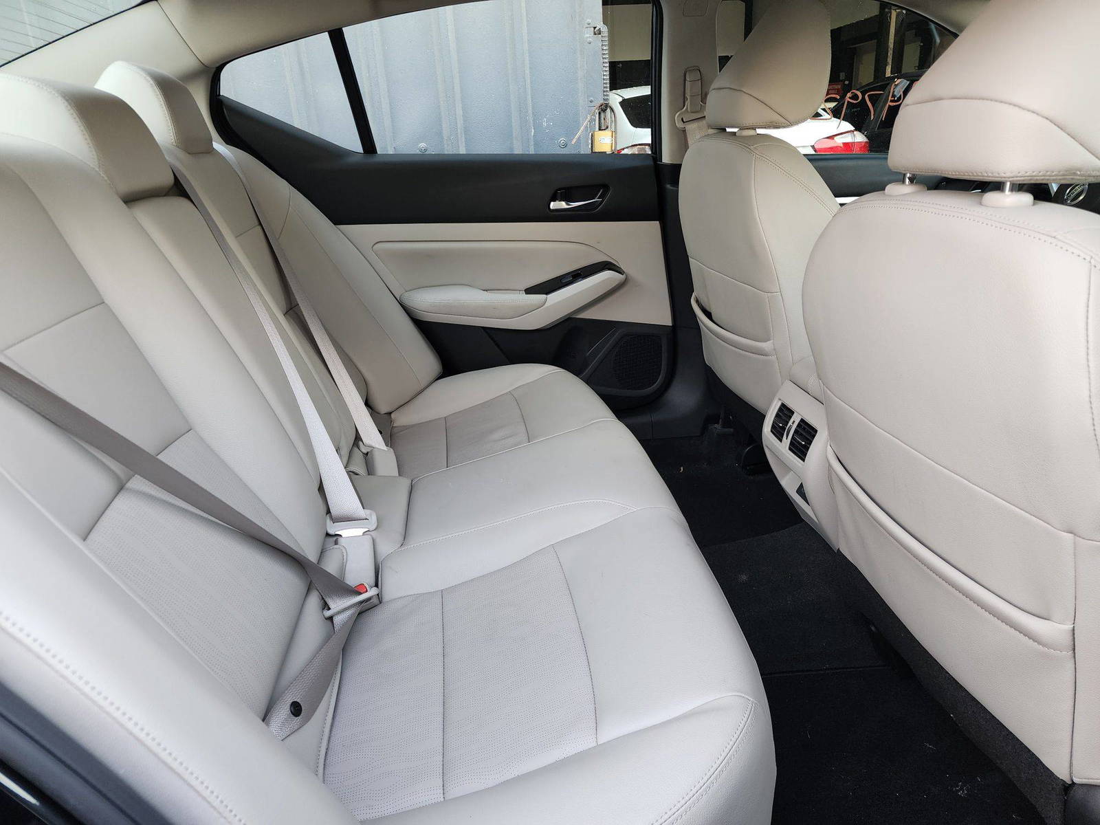 2022 NISSAN ALTIMA — 16221 Miles — Lot 320949 — Al Quoz - Marhaba Auctions Used Cars - Image 5