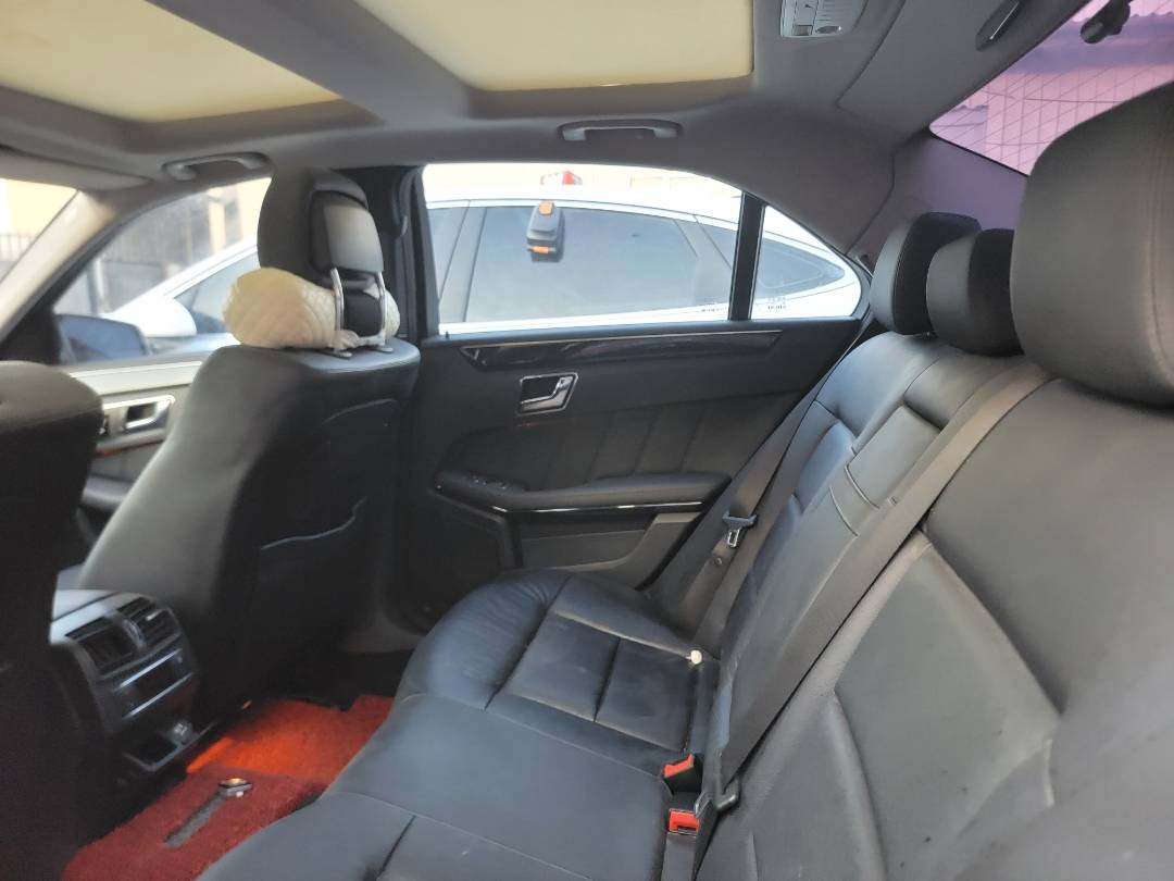 2010 MERCEDES BENZ E 350 — 292938 KM — Lot 206917 — Souq - Marhaba Auctions Used Cars - Image 4