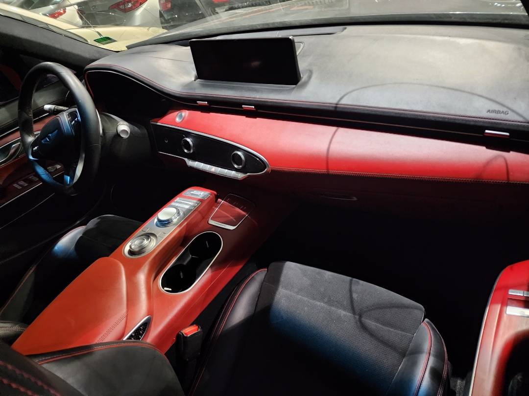 2022 GENESIS GV70 — 33672 Miles — Lot NU010993 - Marhaba Auctions Used Cars - Image 9