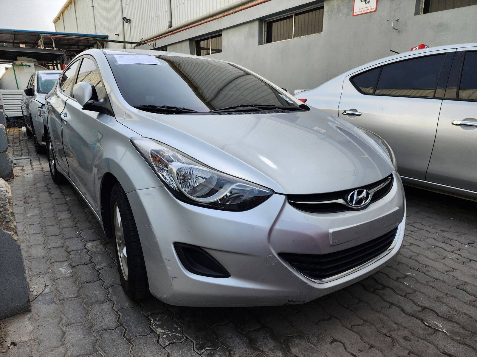 2011 HYUNDAI AVANTE — 210033 KM — Lot 077484 — Al Quoz - Marhaba Auctions Used Cars - Image 4