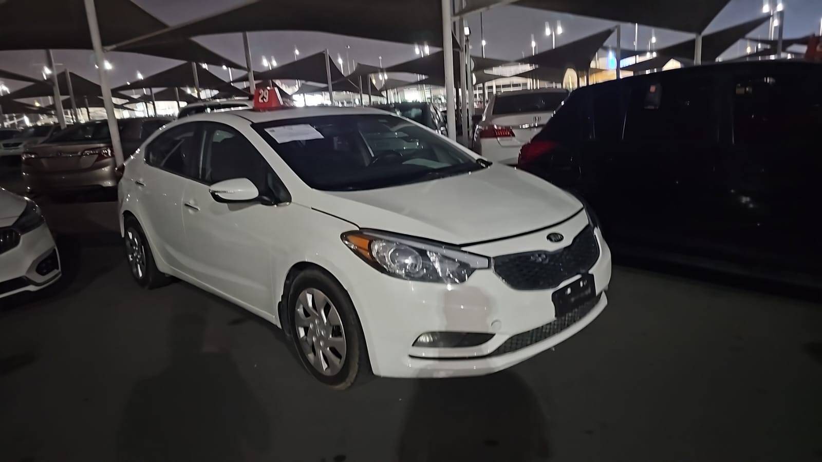 2016 KIA FORTE — 189978 KM — Lot 511508 — Souq - Marhaba Auctions Used Cars - Image 5