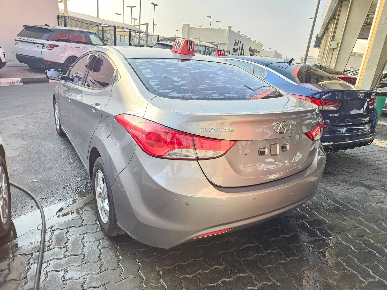 2012 HYUNDAI AVANTE — 139304 KM — Lot DBCU202582 — Souq - Marhaba Auctions Used Cars - Image 6