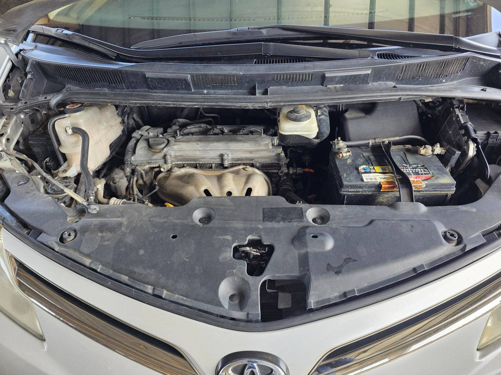2018 TOYOTA PREVIA — 139429 KM — Lot 7153990 — Al Quoz - Marhaba Auctions Used Cars - Image 21