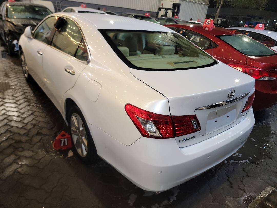 2007 LEXUS ES 350 — 120893 Miles — Lot 70651863 - Marhaba Auctions Used Cars - Image 3