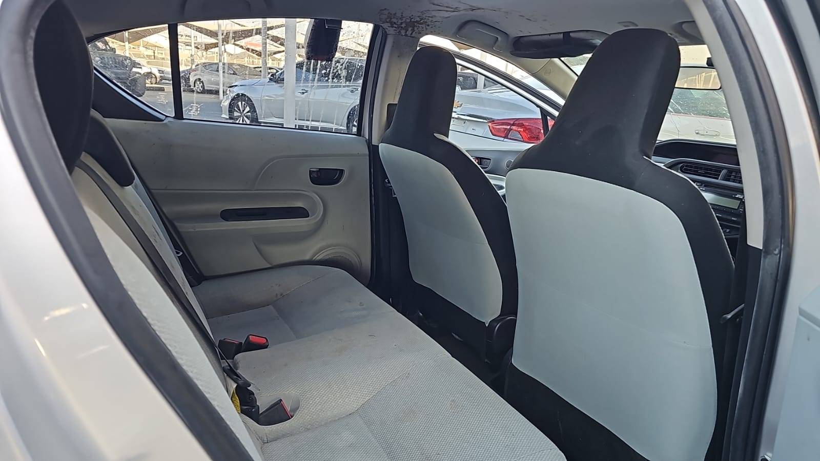 2014 TOYOTA PRIUS — 178464 Miles — Lot 9E1075545 — Souq - Marhaba Auctions Used Cars - Image 9