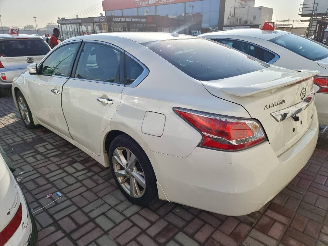 2014 NISSAN ALTIMA — 172297 Miles — Lot 125478 — Main - Marhaba Auctions Used Cars - Image 5
