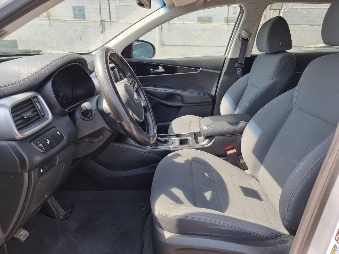 2019 KIA SORENTO — 118863 Miles — Lot 125487 — Ind. 12 - Marhaba Auctions Used Cars - Image 6