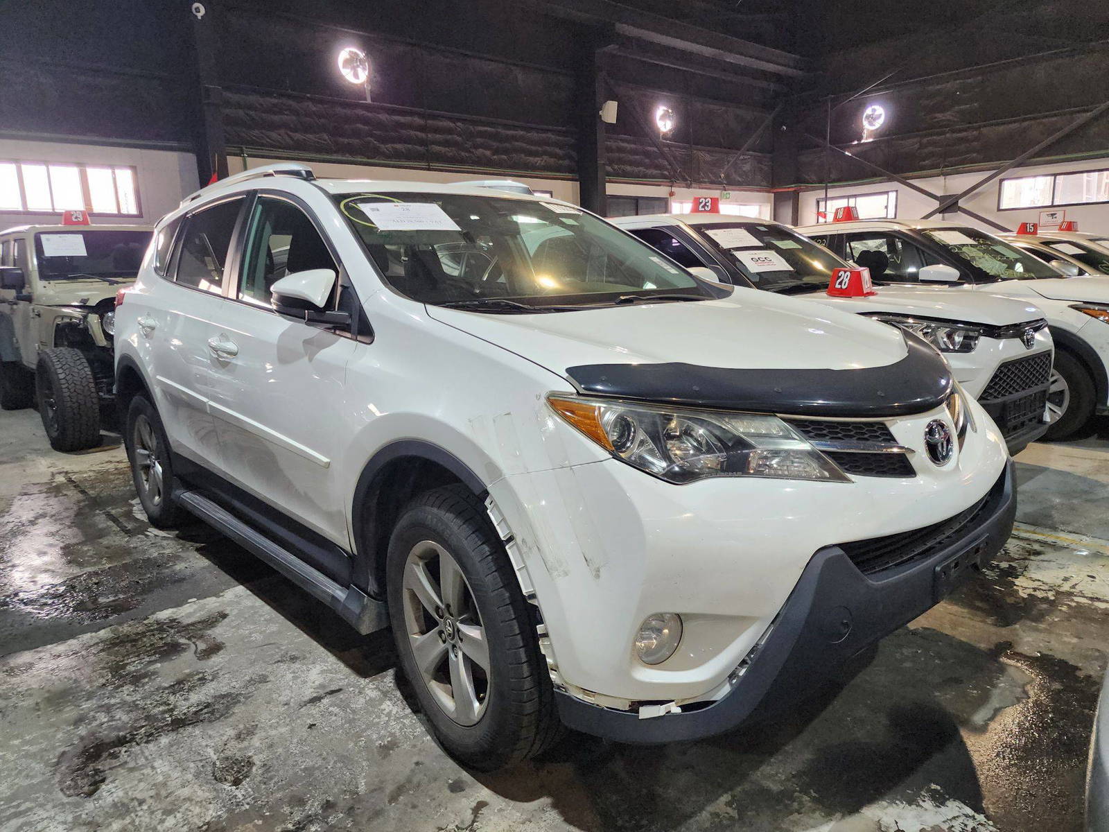 2015 TOYOTA RAV4 — 193361 KM — Lot 71302904 — Souq - Marhaba Auctions Used Cars - Image 4