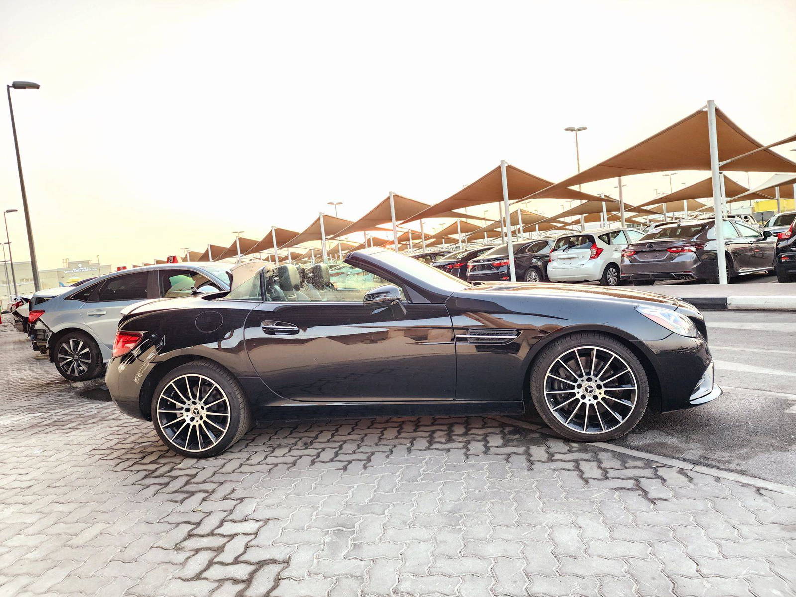 2019 MERCEDES BENZ SLC 300 — 56119 Miles — Lot 64678 — Souq - Marhaba Auctions Used Cars - Image 4