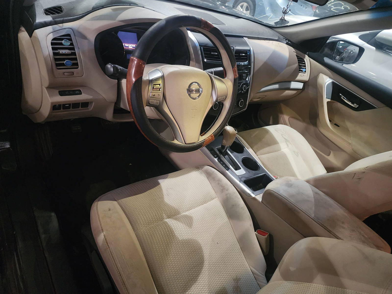 2015 NISSAN ALTIMA — 142956 Miles — Lot 37071162 - Marhaba Auctions Used Cars - Image 4