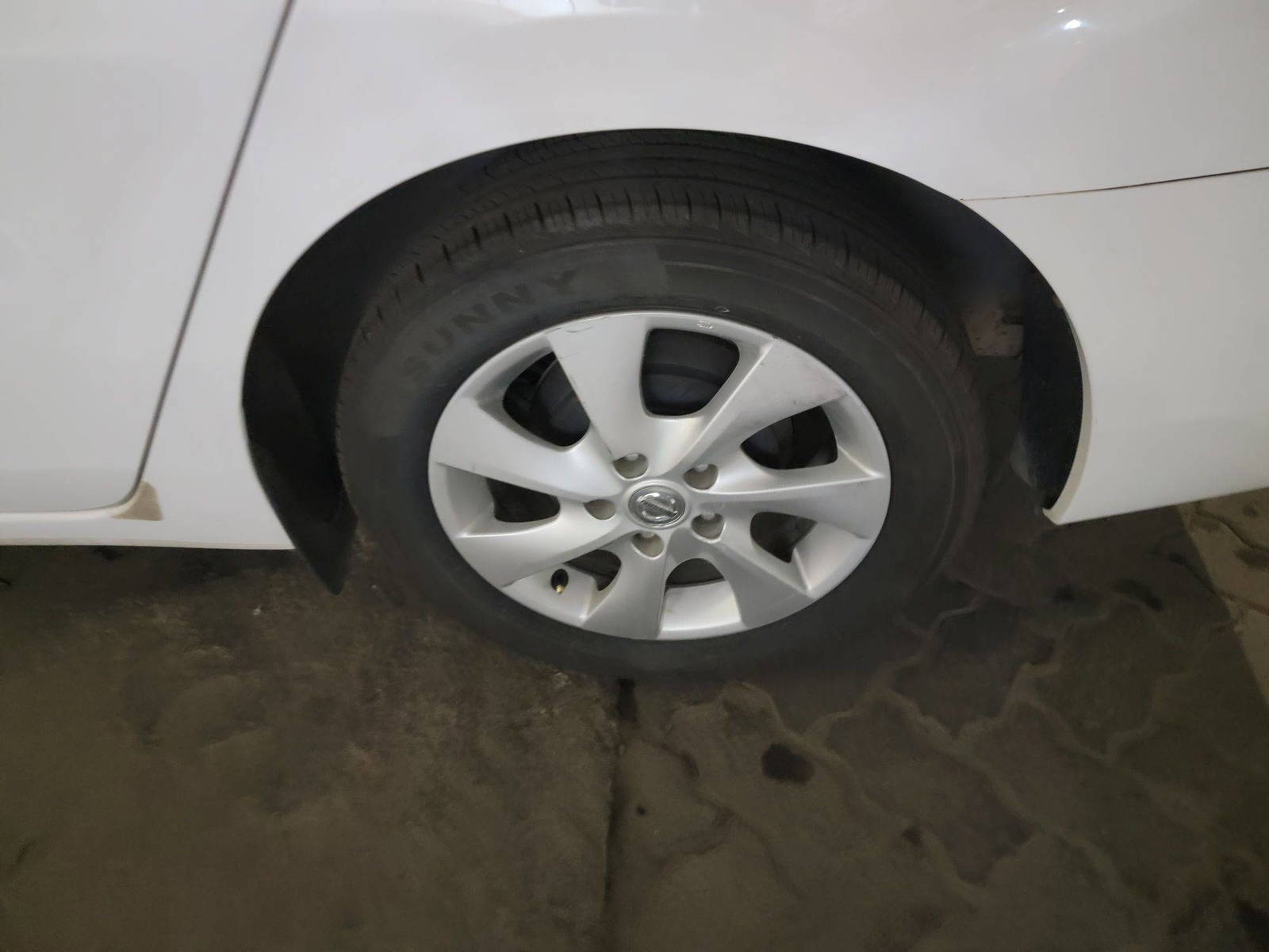 NISSAN SENTRA 2018 - Marhaba Auction Used Cars - Image 6