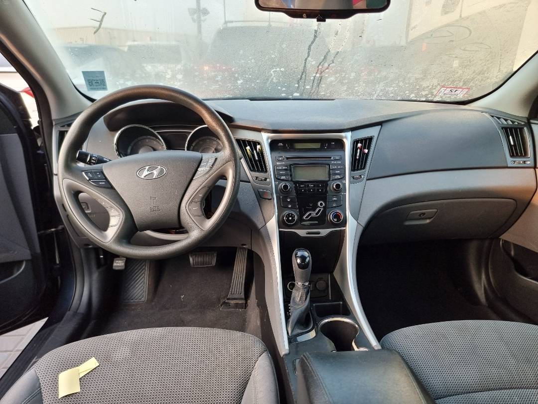 2013 HYUNDAI SONATA — 146010 Miles — Lot 125487 — Ind. 12 - Marhaba Auctions Used Cars - Image 8