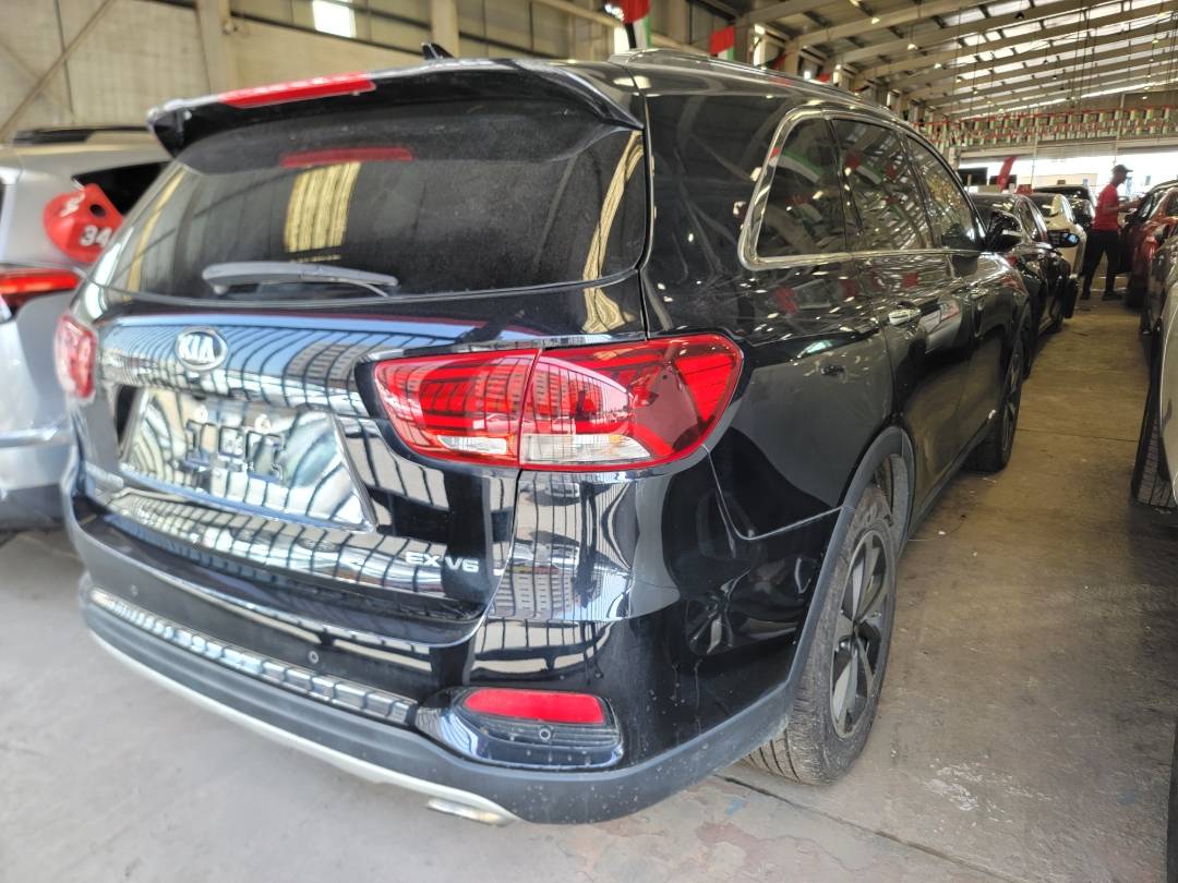 2019 KIA SORENTO — 52011 Miles — Lot KG503912 — Souq - Marhaba Auctions Used Cars - Image 3