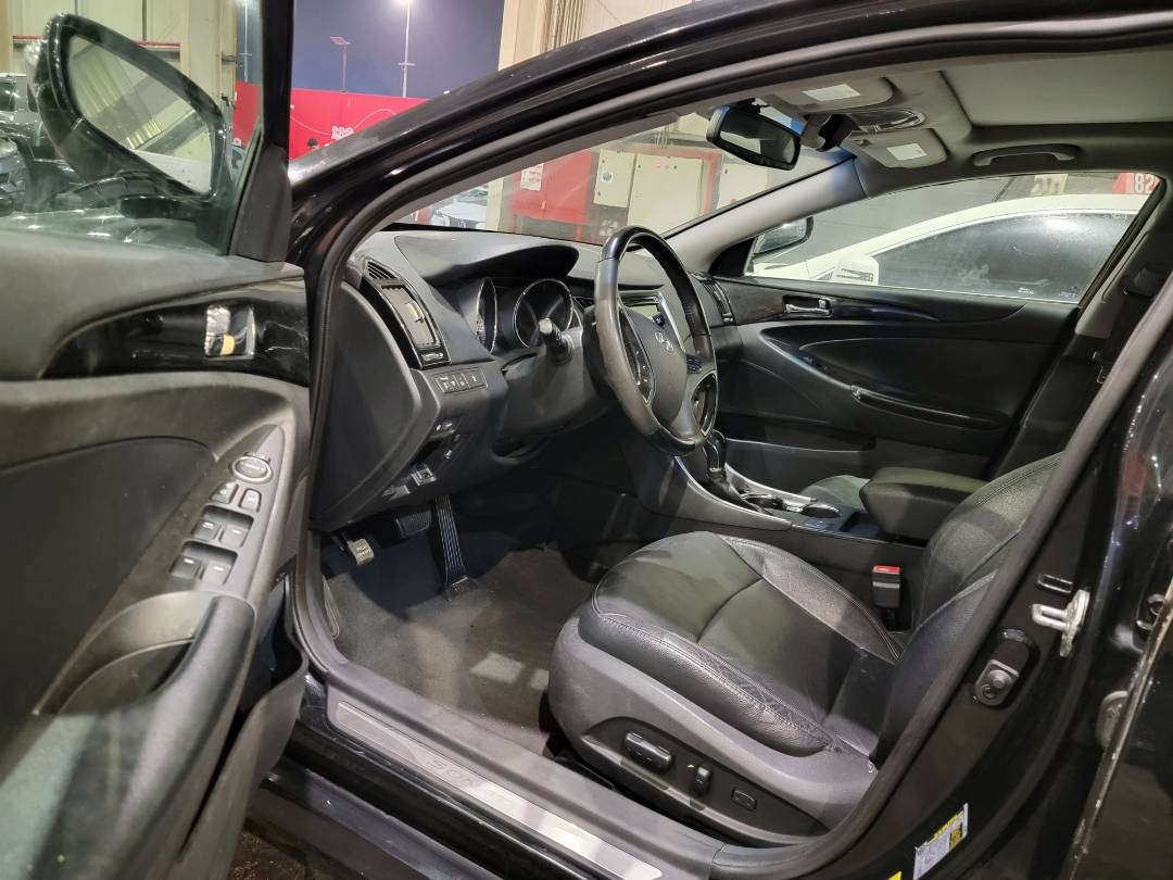2013 HYUNDAI SONATA — 174987 Miles — Lot 3195030 — Main - Marhaba Auctions Used Cars - Image 9