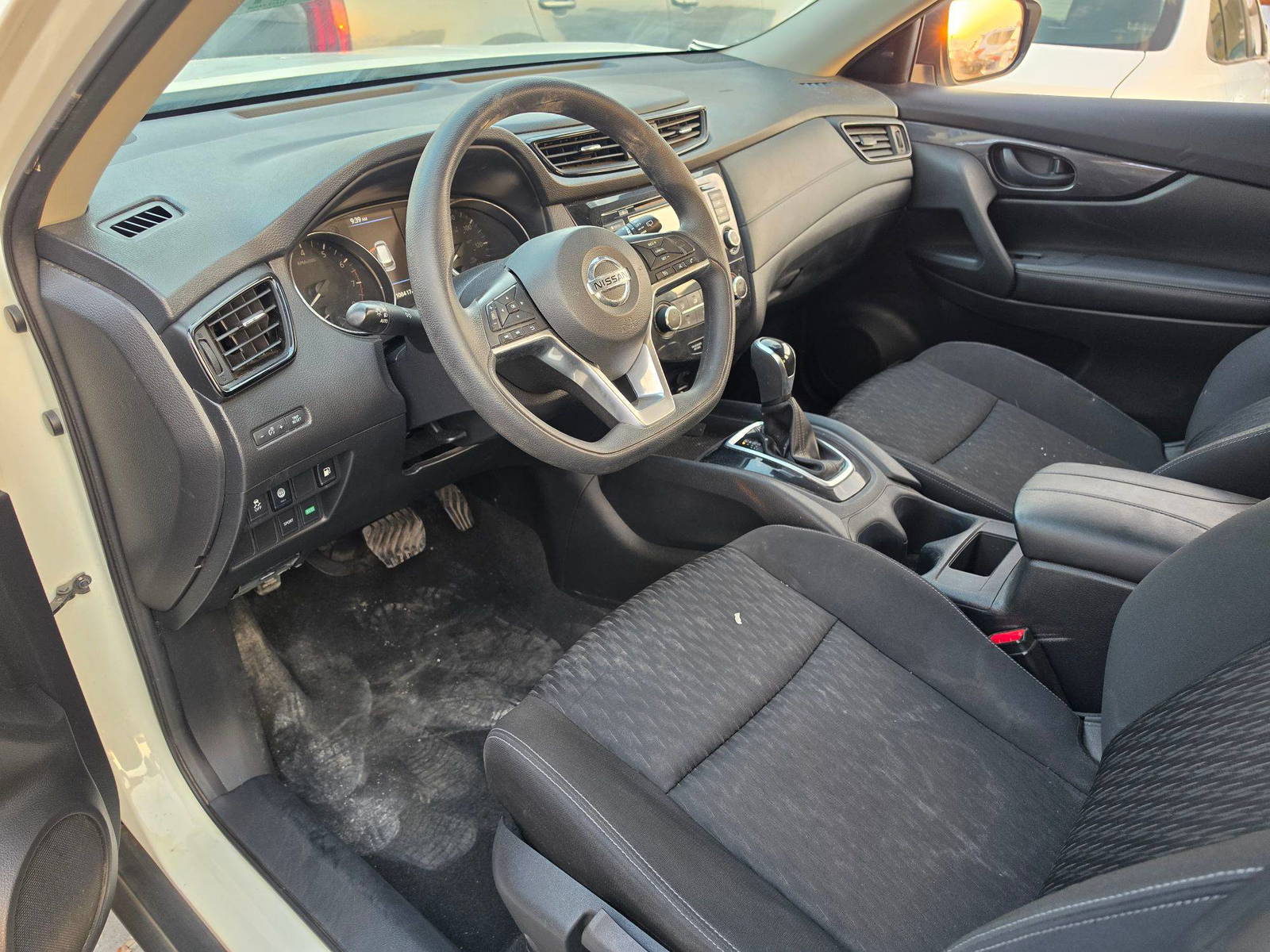 NISSAN ROGUE 2020 - Marhaba Auction Used Cars - Image 8