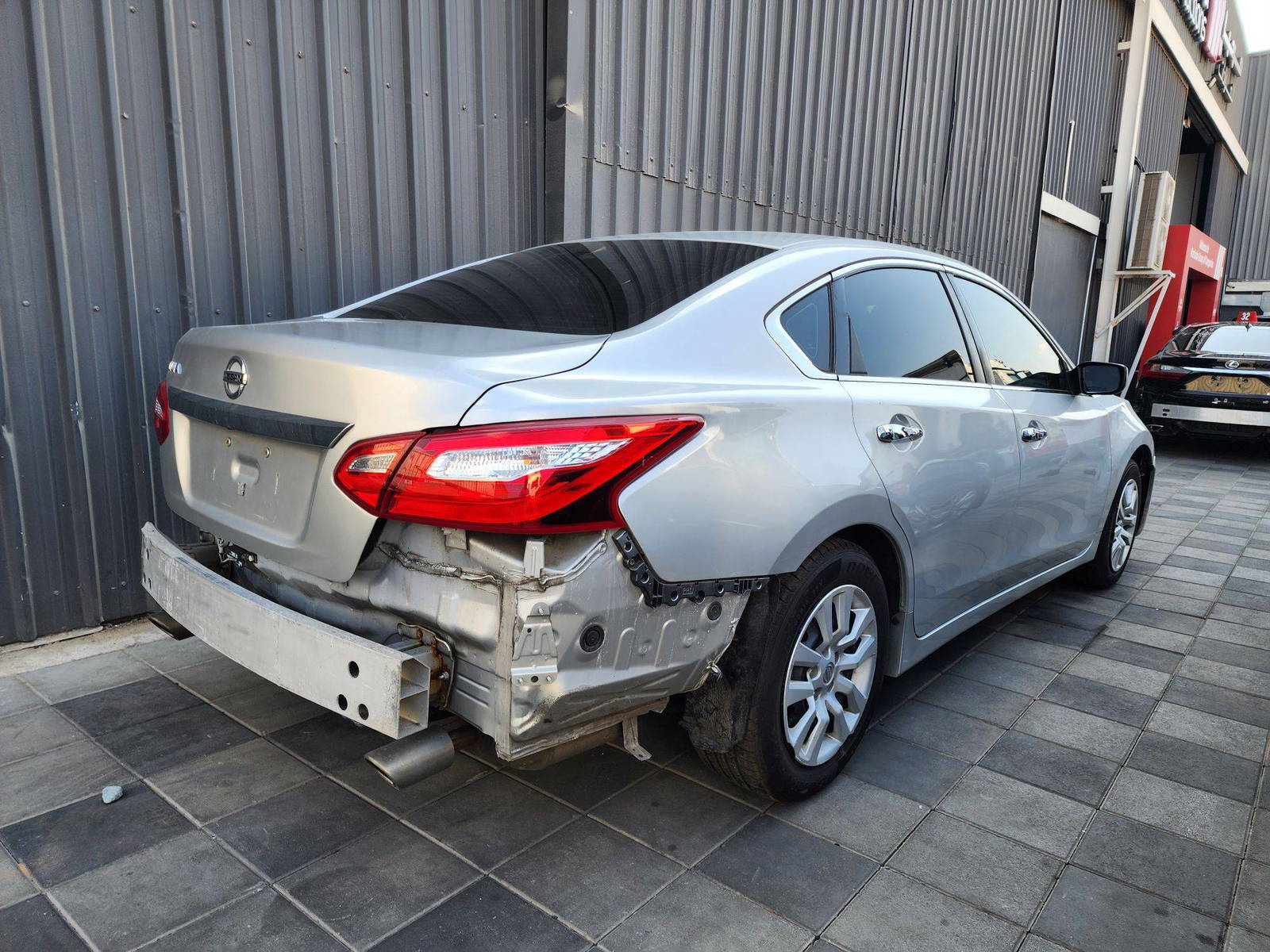 2016 NISSAN ALTIMA — 146458 Miles — Lot 40137183 — Main - Marhaba Auctions Used Cars - Image 5