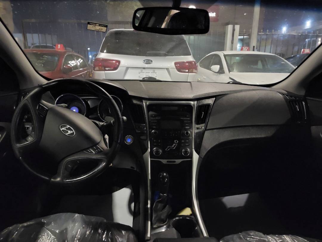 2013 HYUNDAI SONATA — 189829 Miles — Lot DH729688 — Main - Marhaba Auctions Used Cars - Image 8