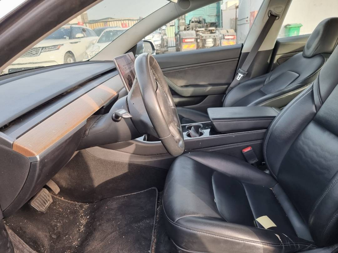 TESLA MODEL 3 2019 - Marhaba Auction Used Cars - Image 8