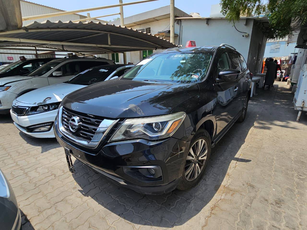 2017 NISSAN PATHFINDER — 160798 Miles — Lot 5HC666289 — Main - Marhaba Auctions Used Cars - Image 6
