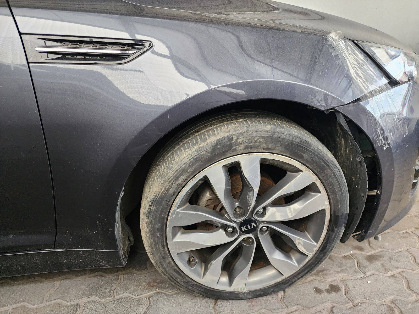2015 KIA K5 — 160544 KM — Lot 547708 — Al Quoz - Marhaba Auctions Used Cars - Image 11