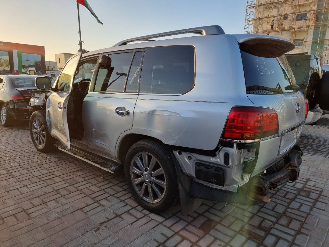 2011 LEXUS LX 570 — 160180 Miles — Lot 125487 — Ind. 12 - Marhaba Auctions Used Cars - Image 4