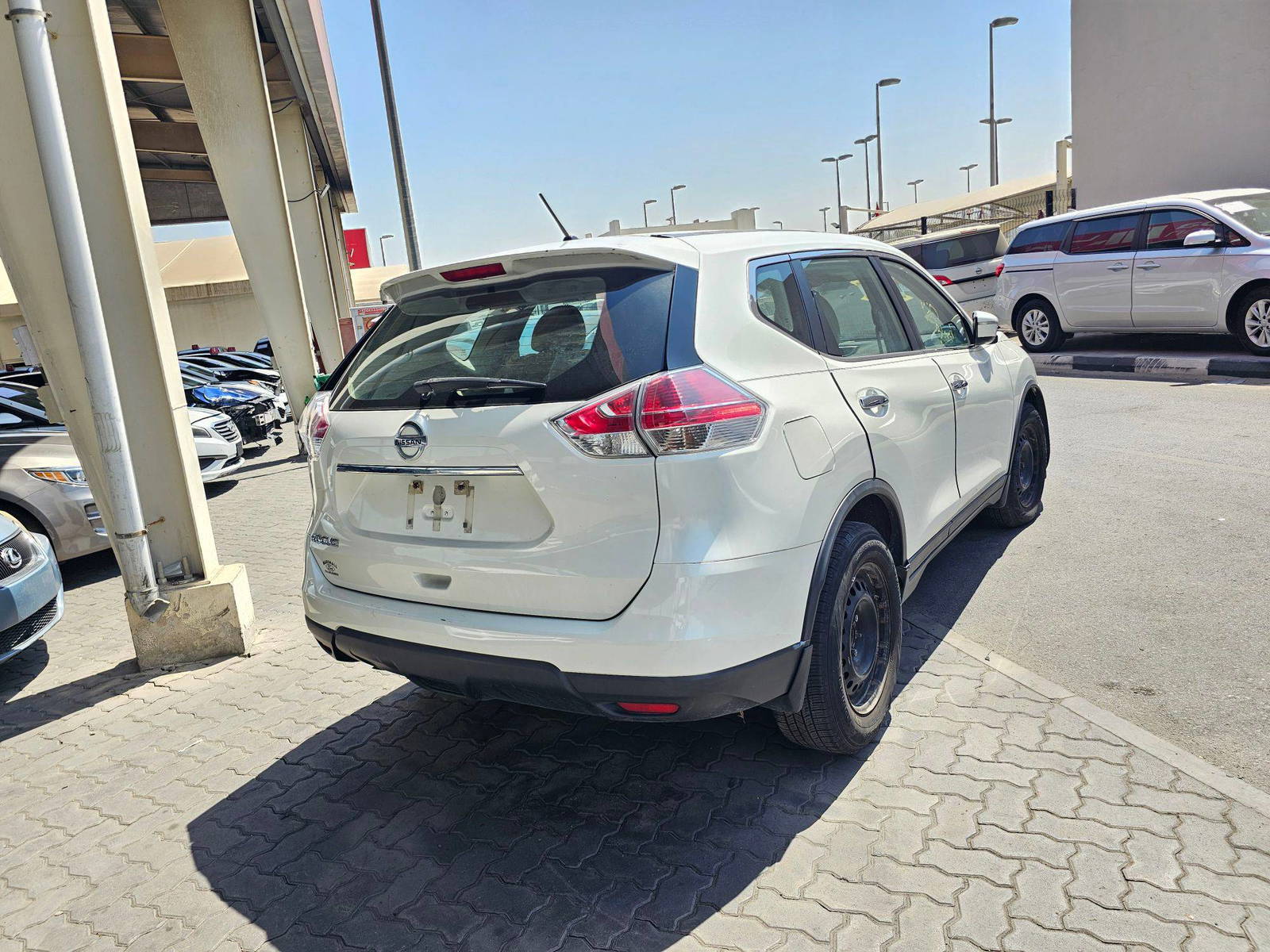 NISSAN ROGUE 2015 - Marhaba Auction Used Cars - Image 3