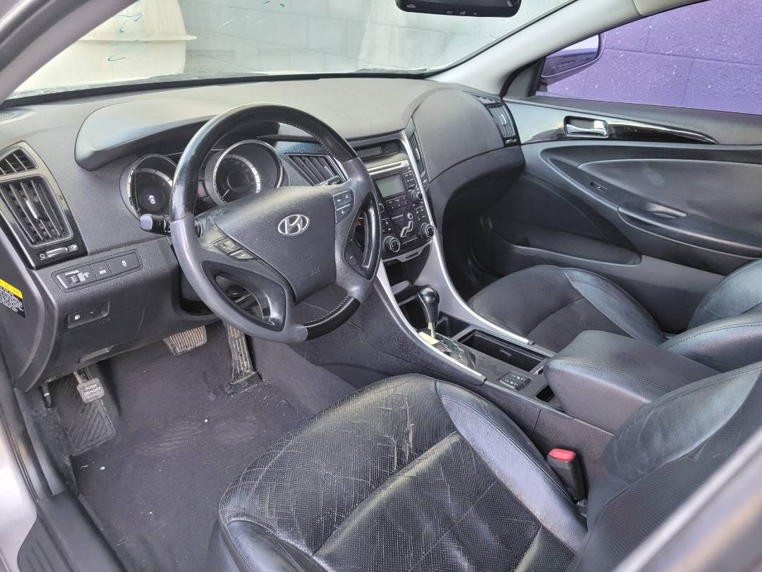 HYUNDAI SONATA 2011 - Marhaba Auction Used Cars - Image 9