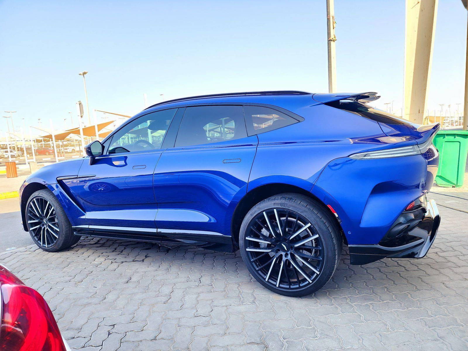2023 ASTON MARTIN DBX 707 — 11836 KM — Lot 50630774 — Al Quoz - Marhaba Auctions Used Cars - Image 5