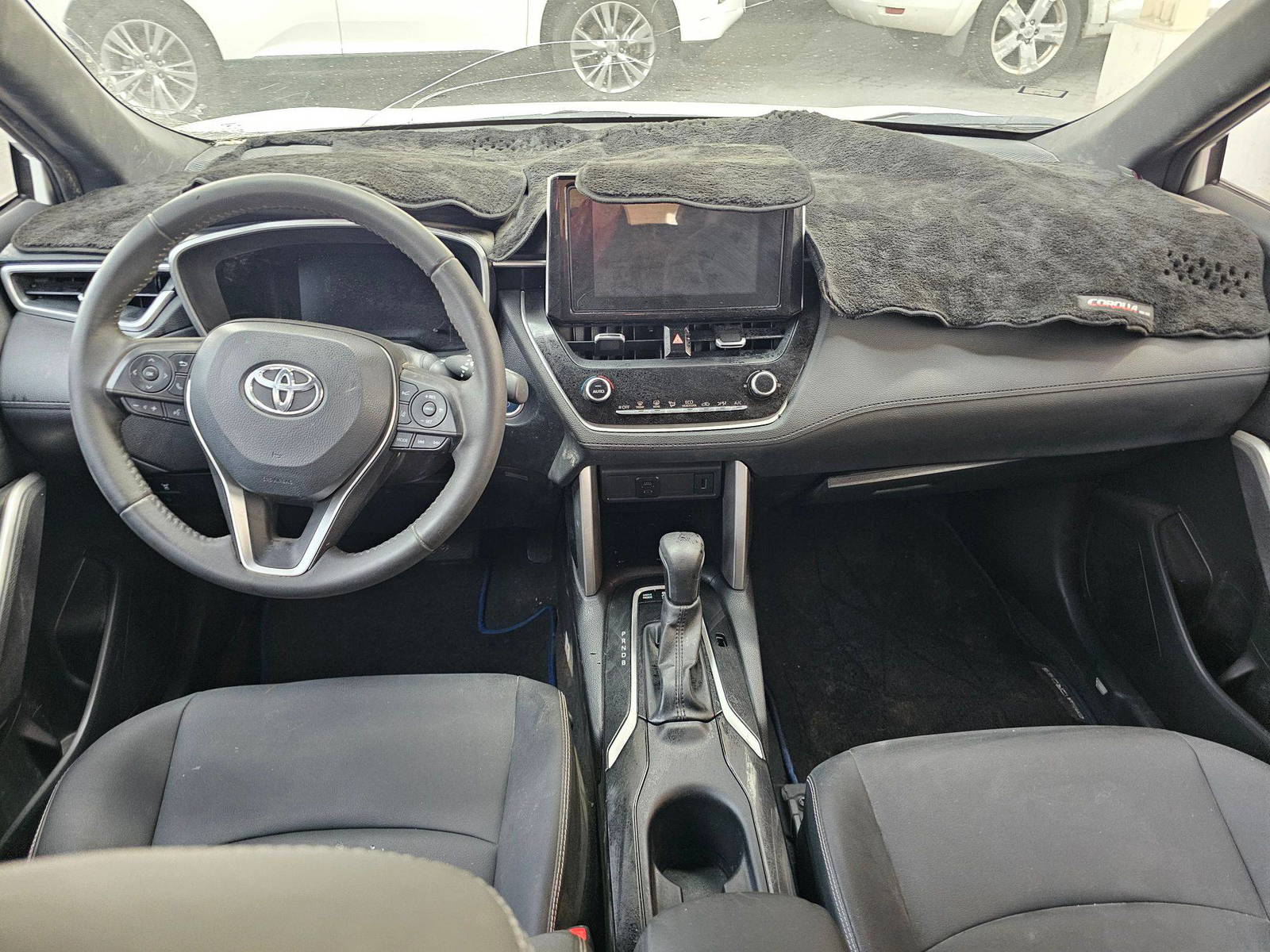 2021 TOYOTA COROLLA CROSS L — 58301 KM — Lot 5011 — Souq - Marhaba Auctions Used Cars - Image 7
