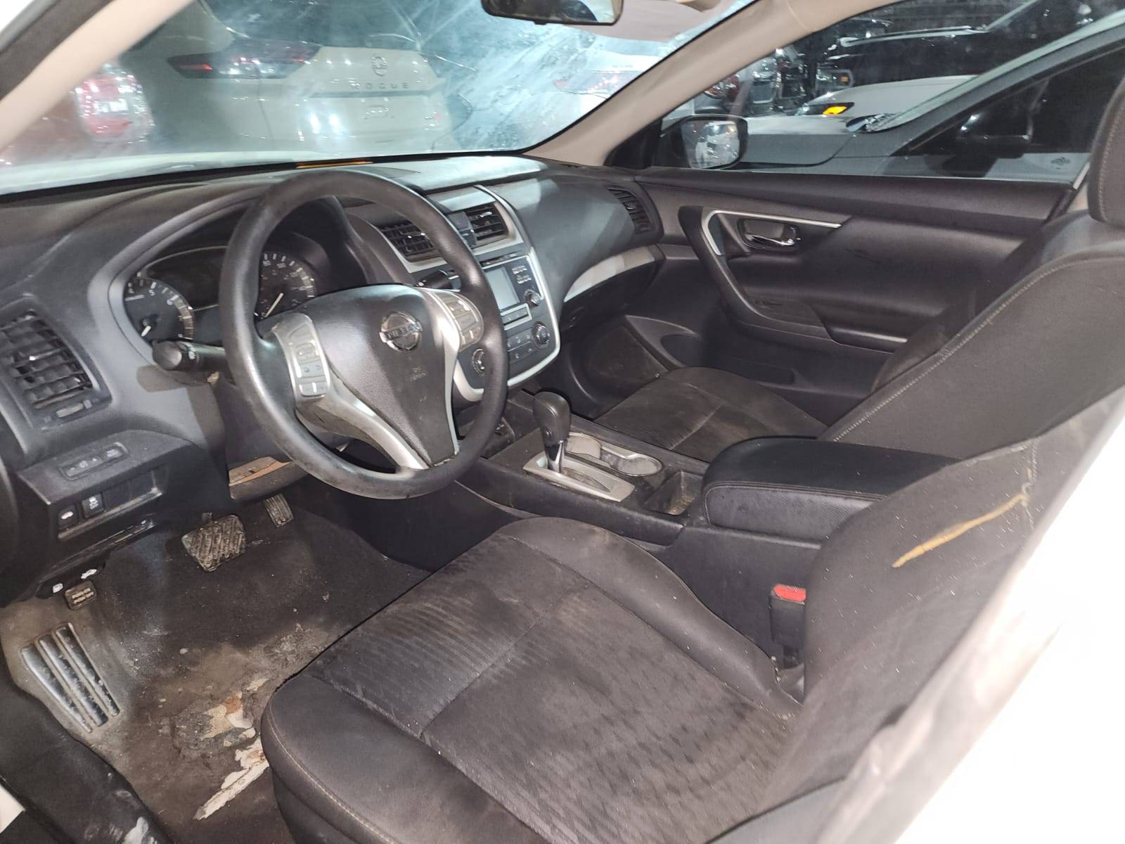 2017 NISSAN ALTIMA — 133243 Miles — Lot 43545285 - Marhaba Auctions Used Cars - Image 4