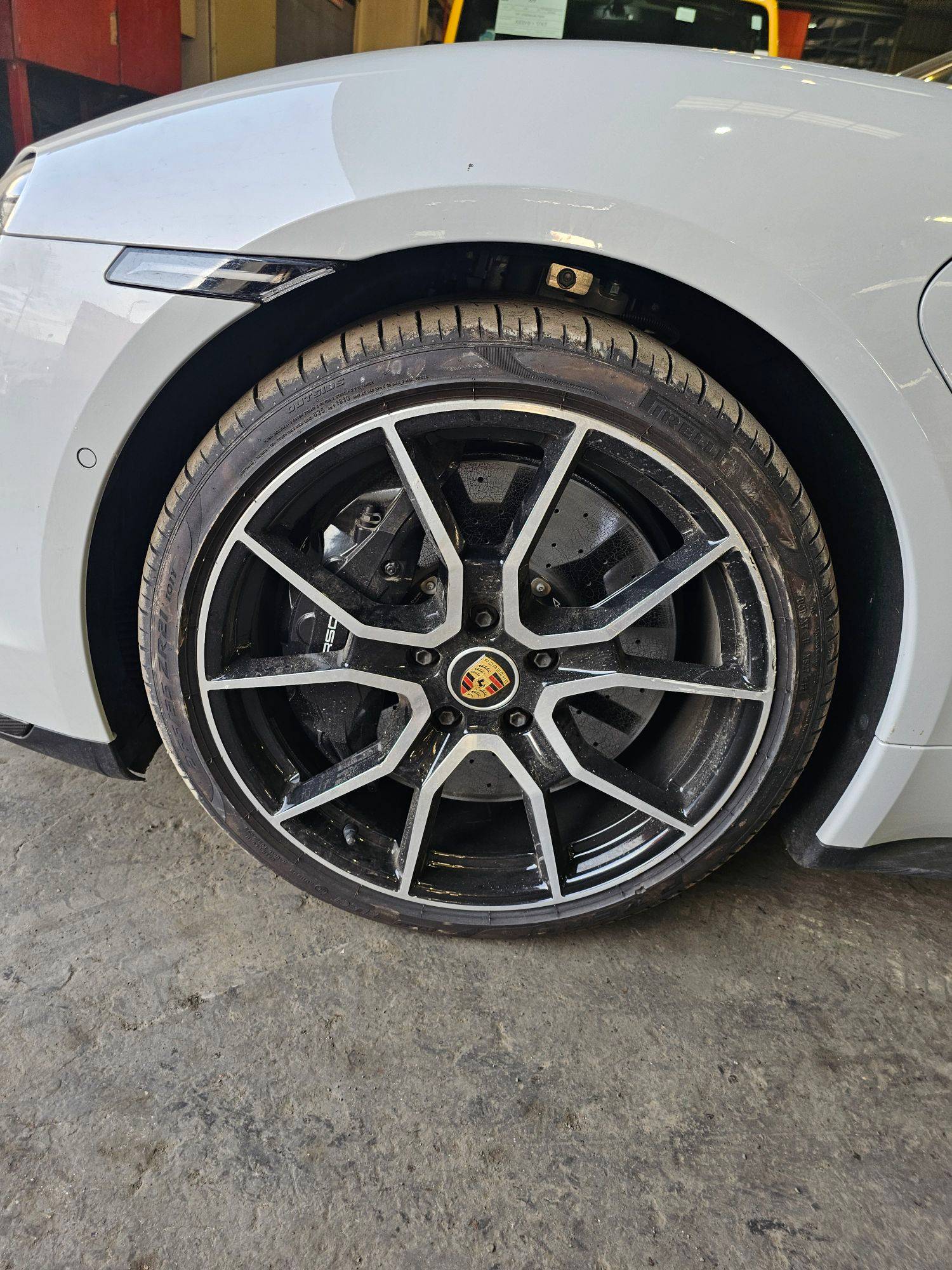 PORSCHE TAYCAN 2023 - Marhaba Auction Used Cars - Image 7