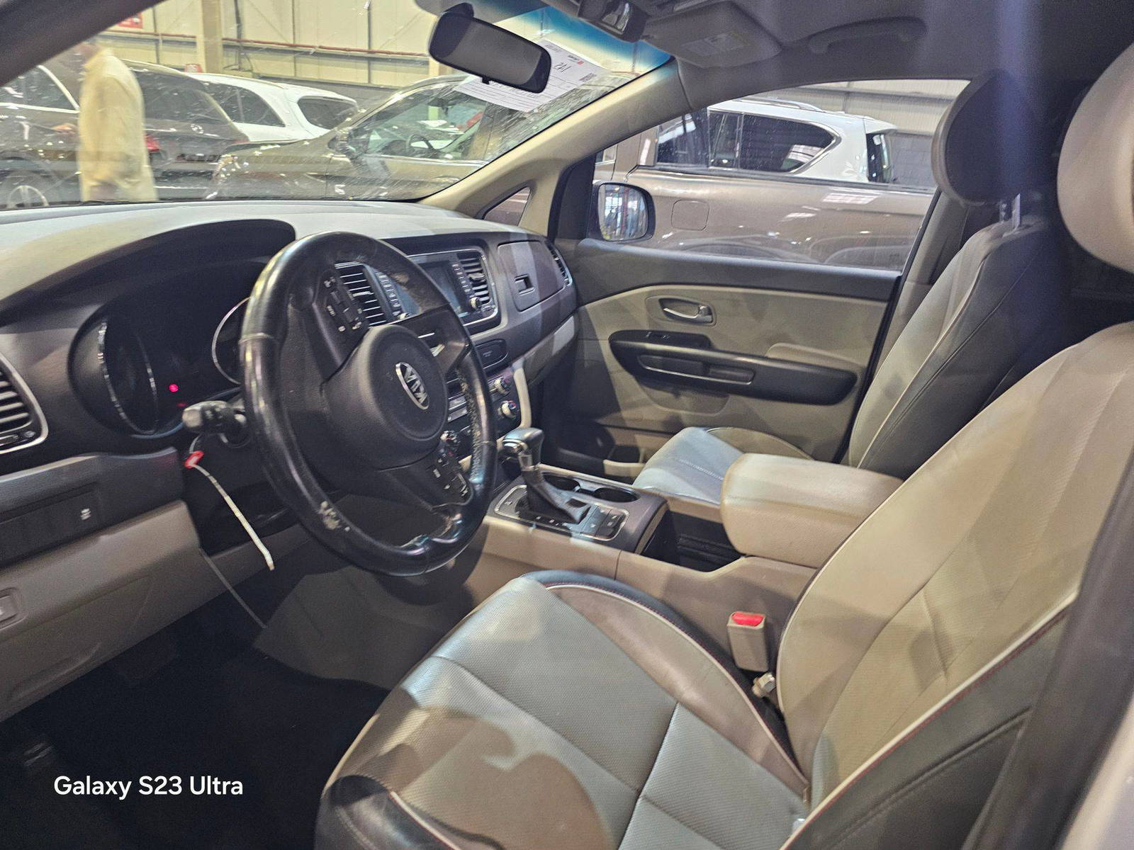 KIA SEDONA 2017 - Marhaba Auction Used Cars - Image 8