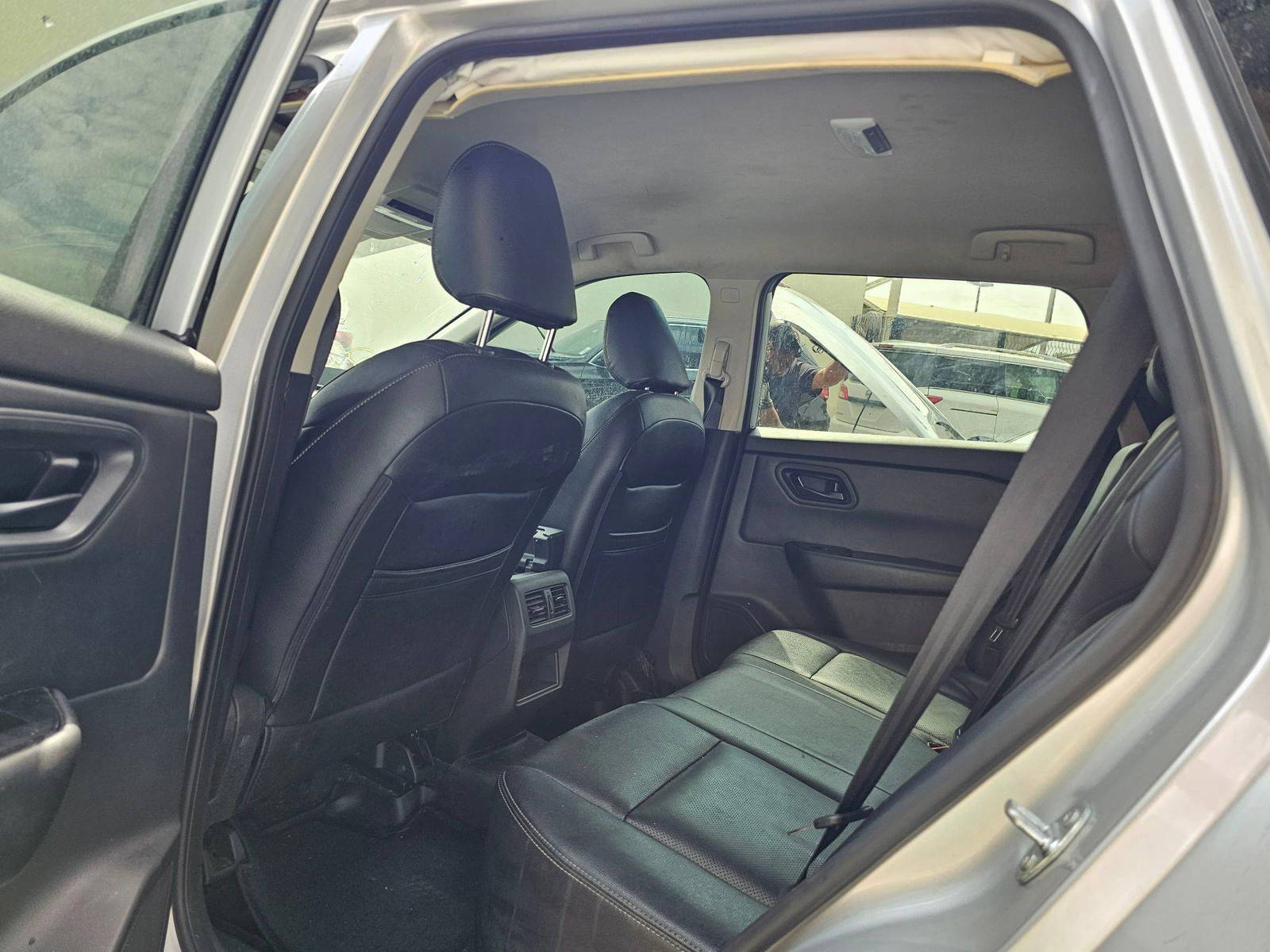 NISSAN ROGUE 2024 - Marhaba Auction Used Cars - Image 5